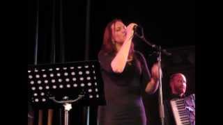 Thea Gilmore - Roll On (Union Chapel, London, 28/11/2012)