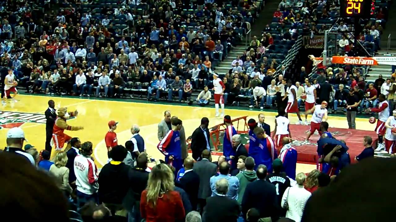 The Milwaukee Bucks Rim Rockers Pistons/Bucks Game YouTube