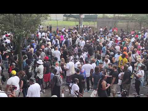 lost Boyz- in love with 2 women 5x5 #hiphop50 bronx block party