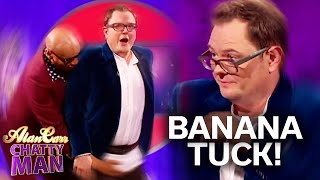 RuPaul CHARMS Alan By Teaching Him The Banana Tucking Technique | Alan Carr: Chatty Man