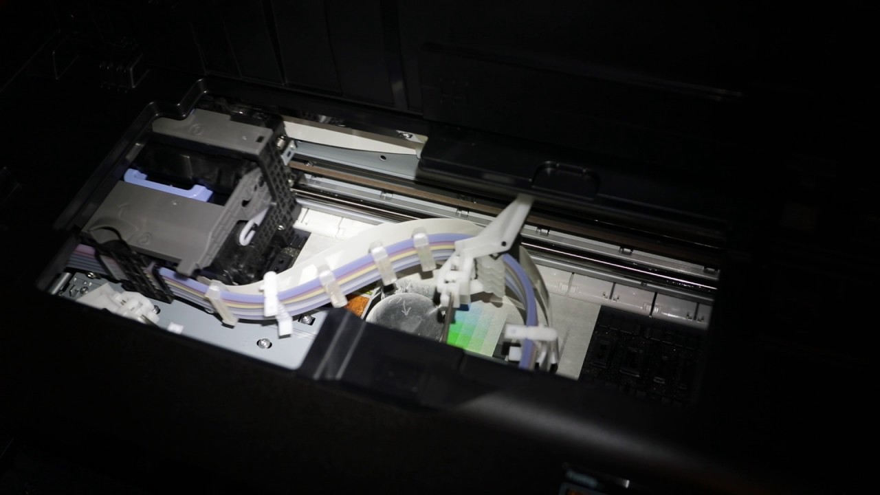 Canon Imageprograf Pro 1000 Printer In Action - Printhead and Paper ...