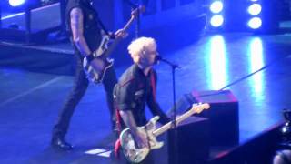 Green Day - Paranoid (Black Sabbath cover, Birmingham LG Arena 27th Oct 2009)