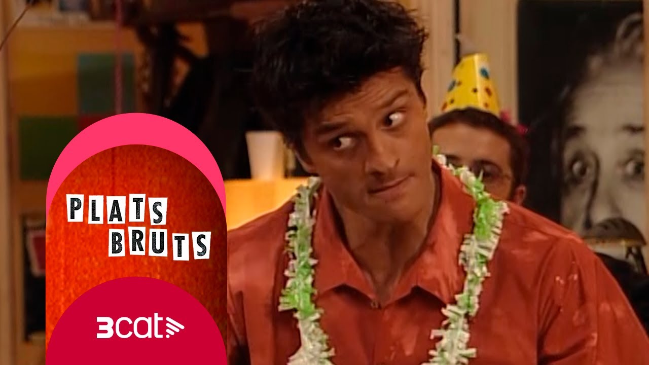 El David munta una festa per impressionar una amiga de l'Emma - Plats bruts