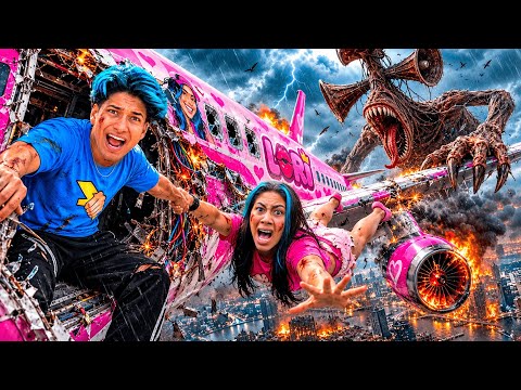 SIREN HEAD ATTACKED LARI'S PLANE! *the worst happened