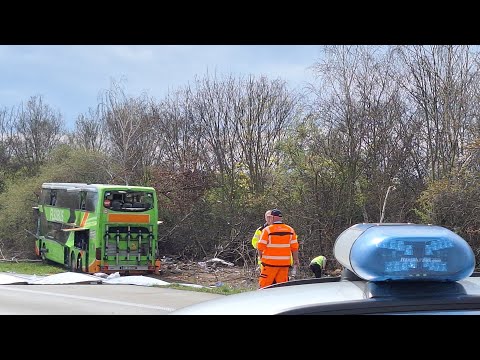 5 Tote bestätigt! Flixbusunfall auf der A9 bei Wiedemar am 27.03.2024 mehrere Verletzte - Erstvideo