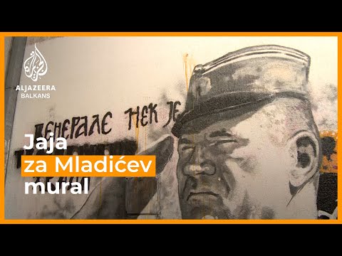 Uhapšena aktivistica koja je jajima gađala Mladićev mural u Beogradu
