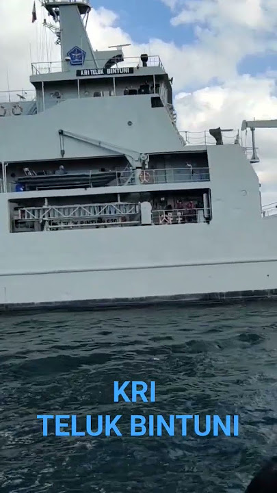 KRI TELUK BINTUNI