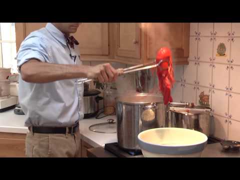 Video: How Lobster Is Cooked