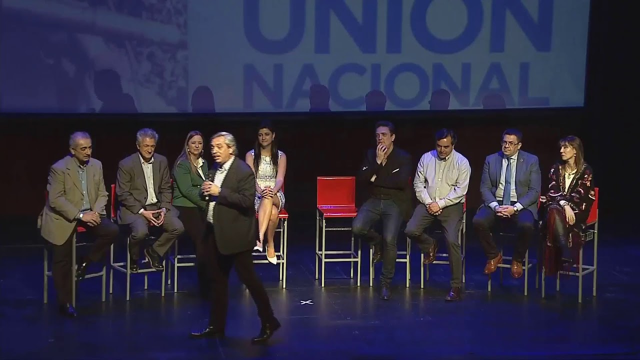 EN VIVO | Acto homenaje por el 36° aniversario del triunfo de Raúl Alfonsín.