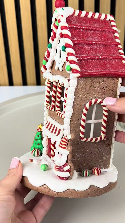 🎄 Figurina din ceramică „Casa de Turtă Dulce #7A” - Dulceața Crăciunului într-un decor perfect! 🍪✨