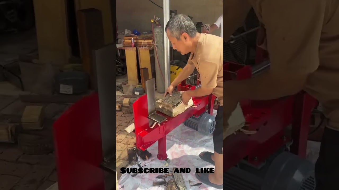 Red 20-ton pressure wood splitter, split into firewood in seconds