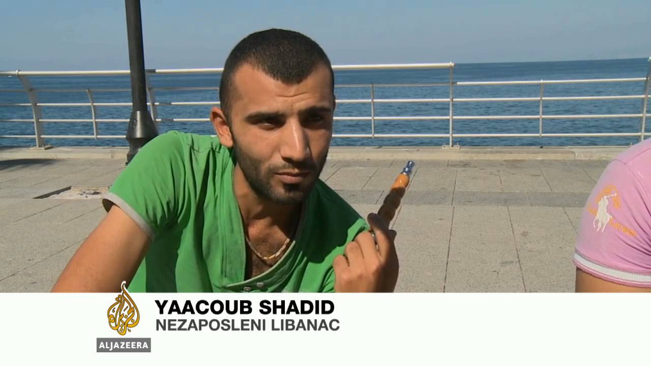 اقتصاد لبنان على حافة الانهيار بسبب سوريا