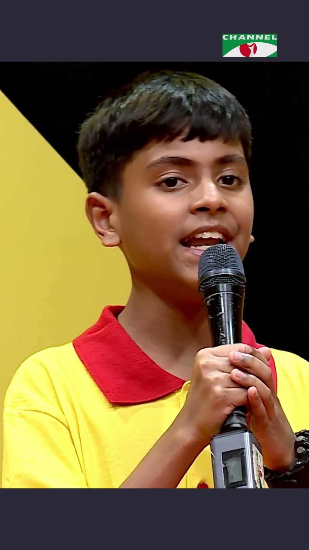 আম্মুর থেকেই আবৃত্তি শেখা #shorts