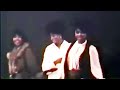Capture de la vidéo Diana Ross And The Supremes - Prom Magazine Interview [Footage Excerpt - February, 1969]