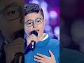 Mano sul cuore e si canta questa HIT incredibile! Francesco canta “T’appartengo” di Ambra Angiolini