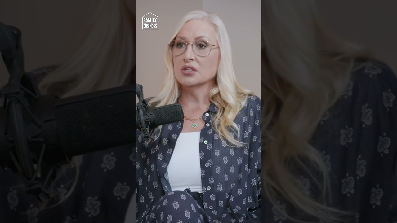 👀Are NORMAL people extinct? #glorifyingmentalillness