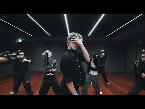 Cravity (크래비티) "Awake" Dance Practice Mirrored (Moving ver.) [4k]
