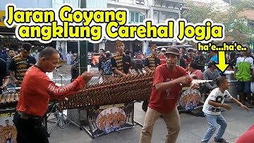 Pengamen Angklung Jaran Goyang Carehal Jogja, Malioboro Yogyakarta mmg Istimewa