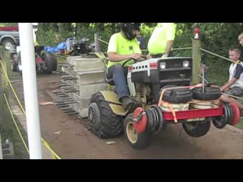 1977 Sears 18 6 Garden Tractor Pulling Youtube