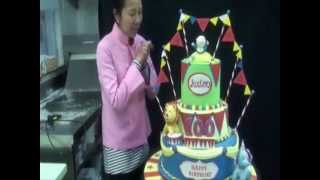 Complete Deelite Circus Cake Jan 2013