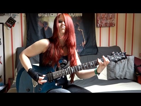 Gitaris Cantik Ini Bersolo Gitar Membawakan ‘Master of Puppet’ nya Metallica
