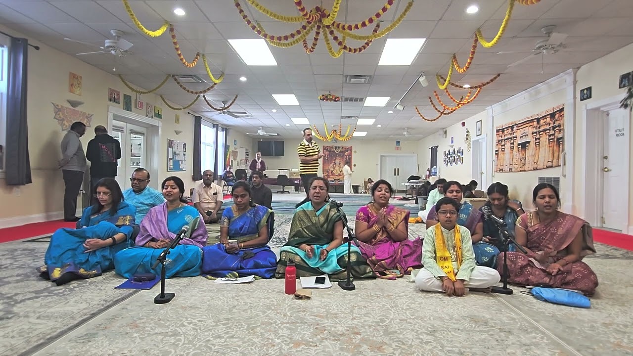 Hanuman Chalisa chanting by Bhakti School Mandali at Asbury Murugan Temple,  NJ #bhakti #hanuman 