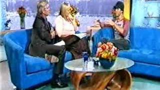 Enrique Iglesias interview this morning 2004 pt 2