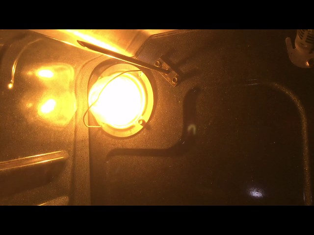 Replacing The Oven Light on the GE JGBP28SEL4SS with A15 40w Appliance Bulb  