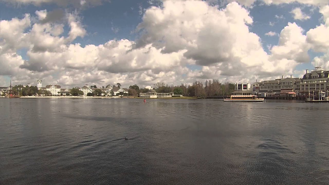 Walt Disney World: Crescent Lake - Disney's Boardwalk Resort and Disney's Beach Club Resort