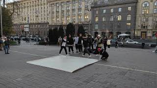 Street dancing in Kyiv Ukraine autumn 2022 - DLS team BTS