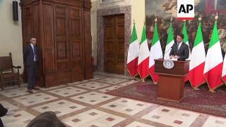 Italy PM vows to rebuild quake-damaged buildings