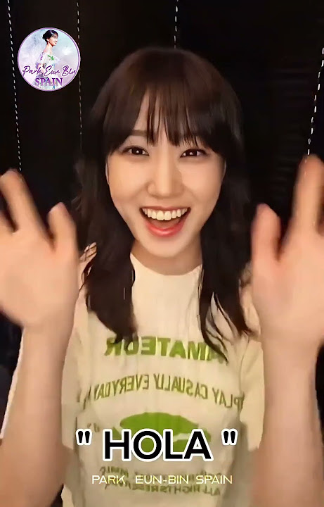 Park Eun-Bin nos saluda con un HOLA en su live.