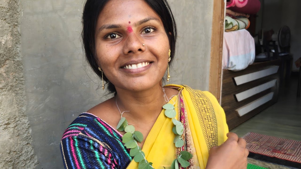 आजच्या व्हिडिओ मध्ये पहा आमची सगळी भावकी 😊 दसरा असल्यामुळे सर्वांच्या घरी जाऊन पाया पडलो.