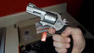 Taurus 692 3' SS MultiCaliber .357/9mm/.38 Revolver Unboxing Video Best Value CCW Carry SHTF?