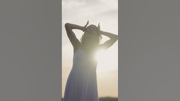 Thumbnail of New Music Video-Melodía out now🌞 ¡Así Es!  Comment, like, share!✨