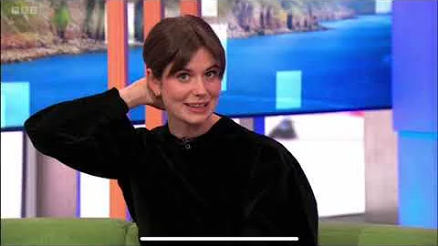 Joe Alwyn and Alison Oliver discuss Conversations ...