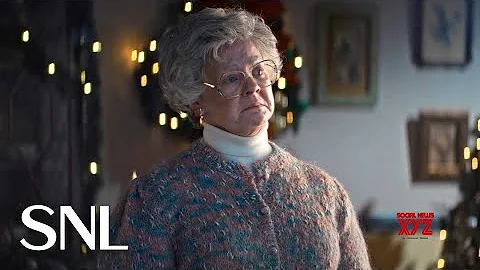 SNL’s “A Helping Hand” Sketch Goes Hilariously Wrong — You Won’t Believe What Happens!