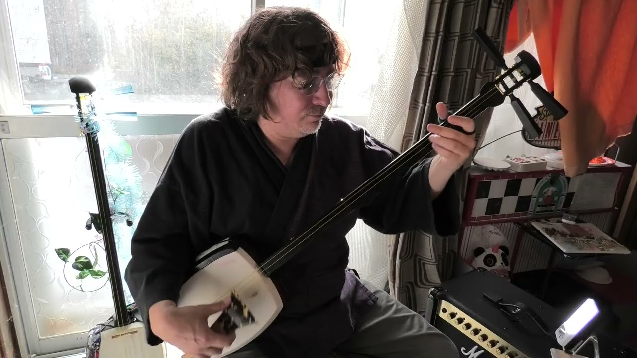 Shamisen = Genius Level!!! - Neo Classical Shamisen 三味線 - YouTube
