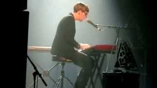 Miniatura de vídeo de "(HD) Ball Park Music - Coming Down | Enmore Theatre, Sydney 6/7/13"