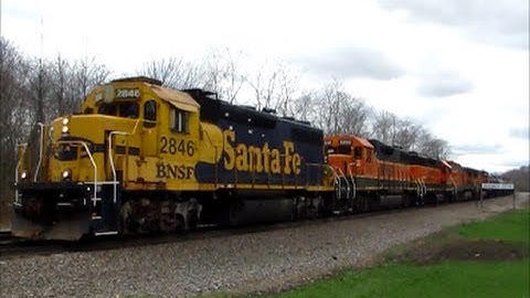 Nice Lash-up!  Three Geeps and Two B40s Pull Local BNSF Freight Train