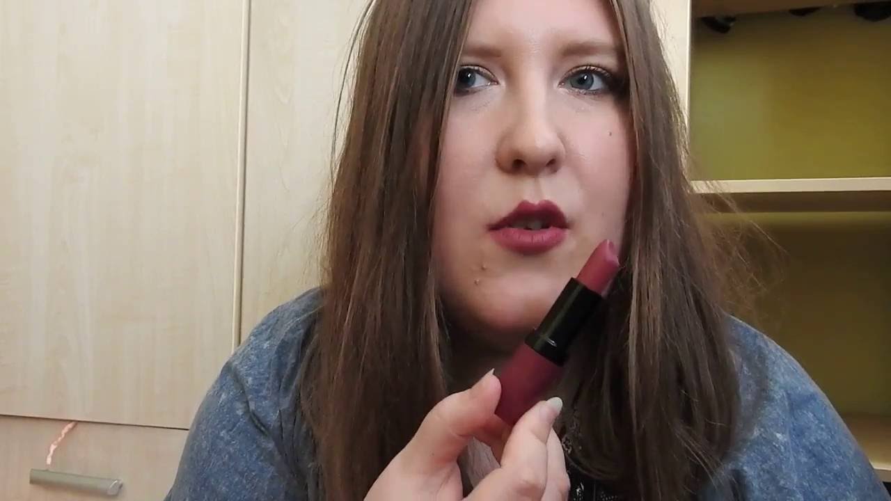 Recenzja pomadki GR VM 14 oraz pewnej palety neutralnych cieni, filmik jeszcze z kwietnia... perfumex
