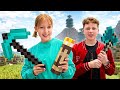 Minecraft в реалния живот Какво прави Крийпър в къщата на Амелка Забавни видео за тийнейджъри