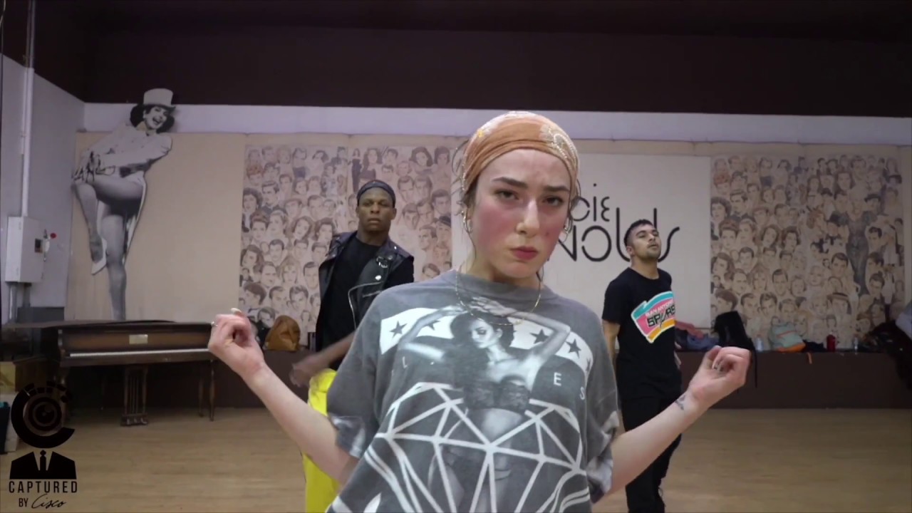 Kelly Clarkson - MEDICINE - Choreography by: Derrell Bullock - YouTube