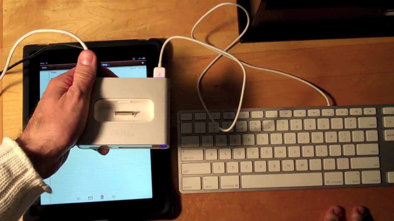 Apple iPad: Using a Powered USB Hub -