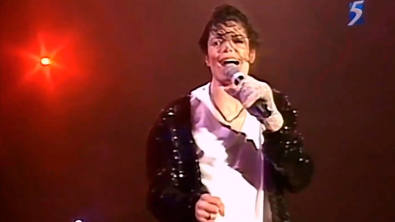 michael-jackson-billie-jean-live-in-copenhagen-1997-enhanced