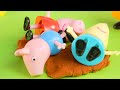 Peppa Pig in a Messy Petting Farm | Peppa Pig Stop Motion | Peppa Pig Toy Play