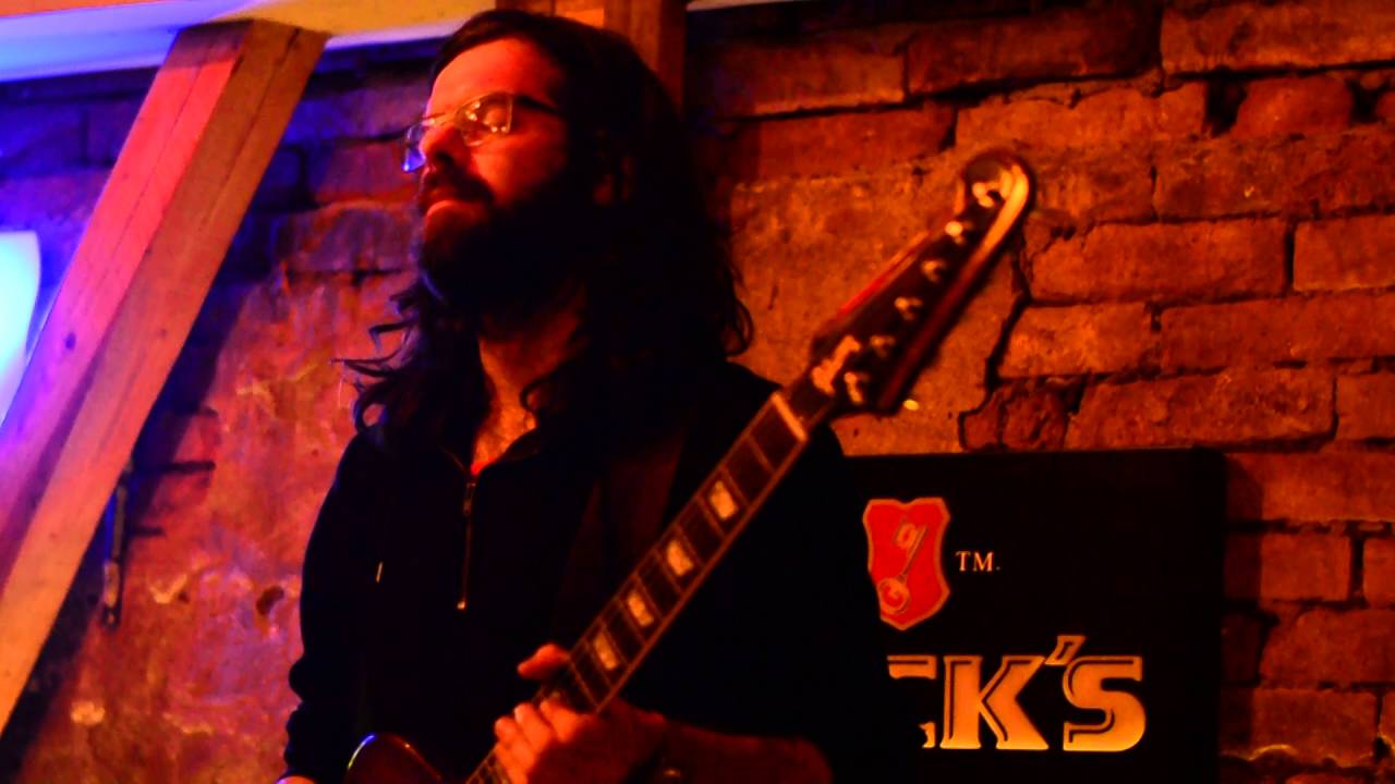 Regardez Moon Museum - Six Six Six @ Studio 26, Cluj-Napoca sur YouTube Regardez Moon Museum - Six Six Six @ Studio 26, Cluj-Napoca sur YouTube