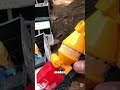 Koleksi mainan truk molen dan Formula One yang keren dan unik, siap dimasukkan ke truk!