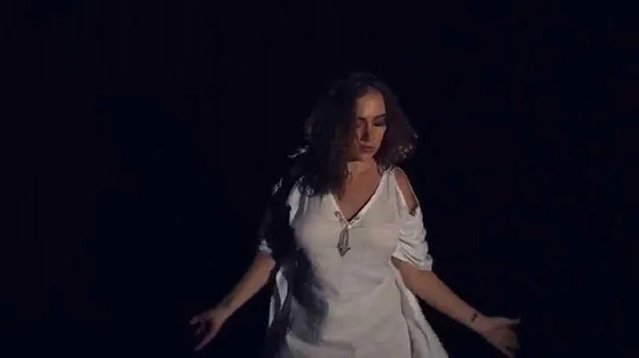 Sarah Frank - The Walk [film clip]