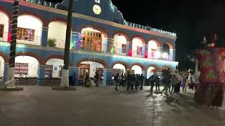 Fuegos pirotécnicos fiesta de Santa Maria del Tule Oaxaca Mexico
